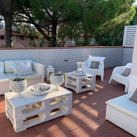 Portorosa Sfondo Bianco Villa Furnari Exterior foto